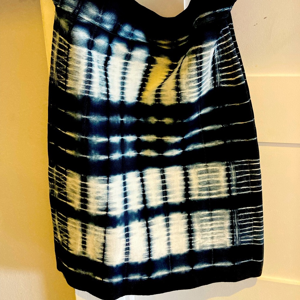 BCBG tie-dye navy blue and white bandage miniskirt